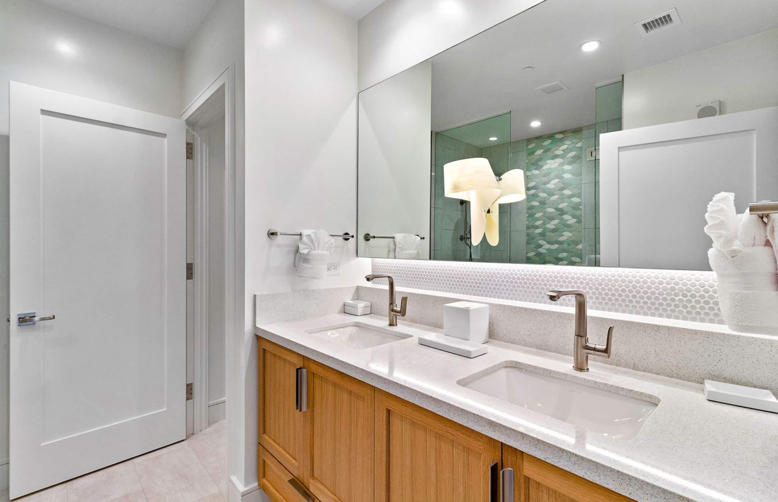 Condo in Lahaina · ★4.86 · 3 bedrooms · 4 beds · 3 baths - Image 21
