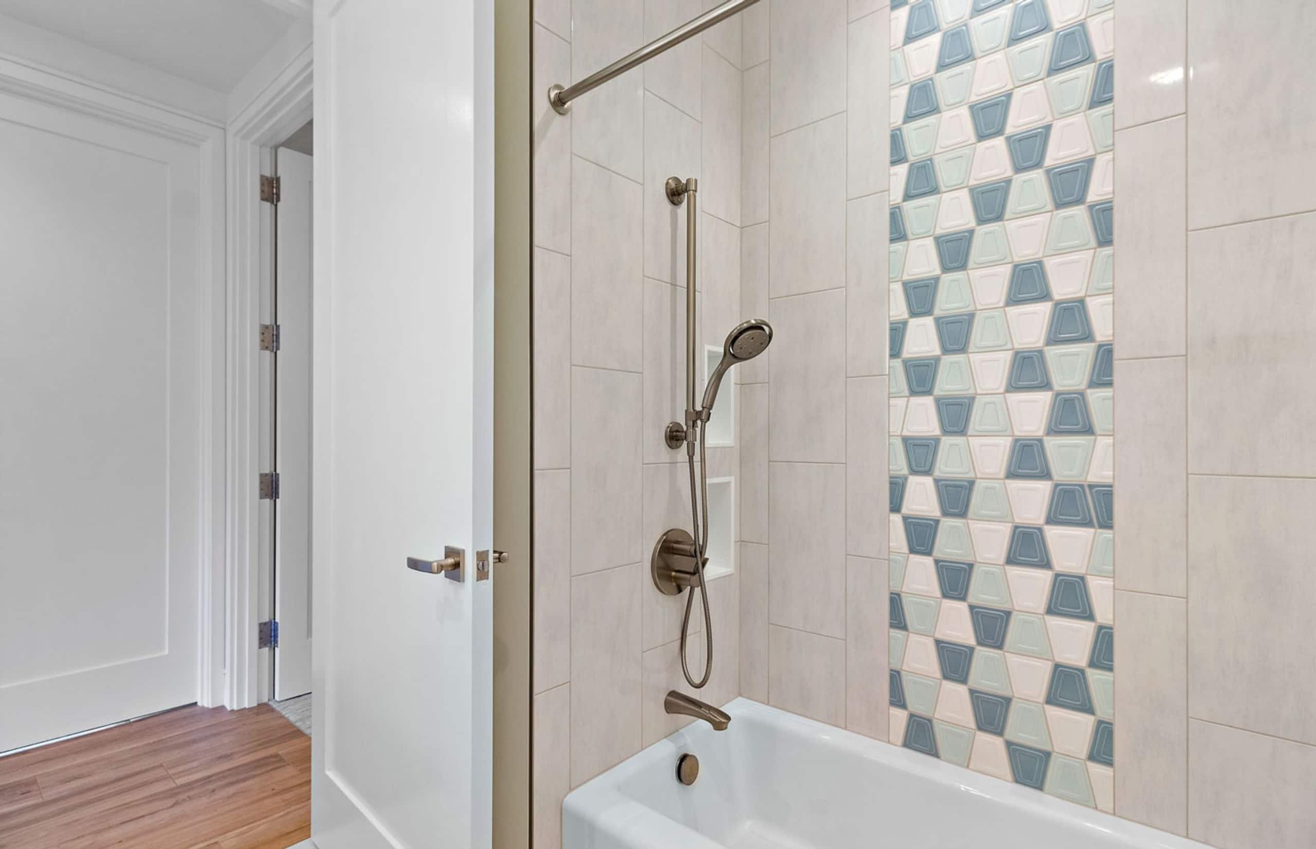 Condo in Lahaina · ★4.86 · 3 bedrooms · 4 beds · 3 baths - Image 26