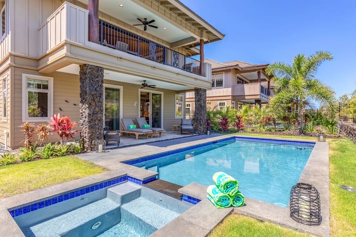 Lux Tropical Retreat w/Pool, Golf Cart Included