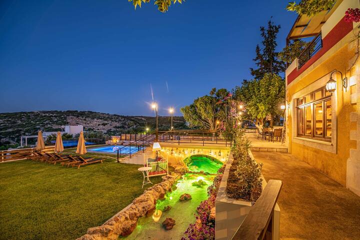 Villa Staras – Private Heated Pool Near The Beach gallery image 5