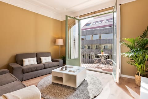 Top Airbnb: Ola Living Diagonal, Apartamento familiar en Sant Gervasi Galvany