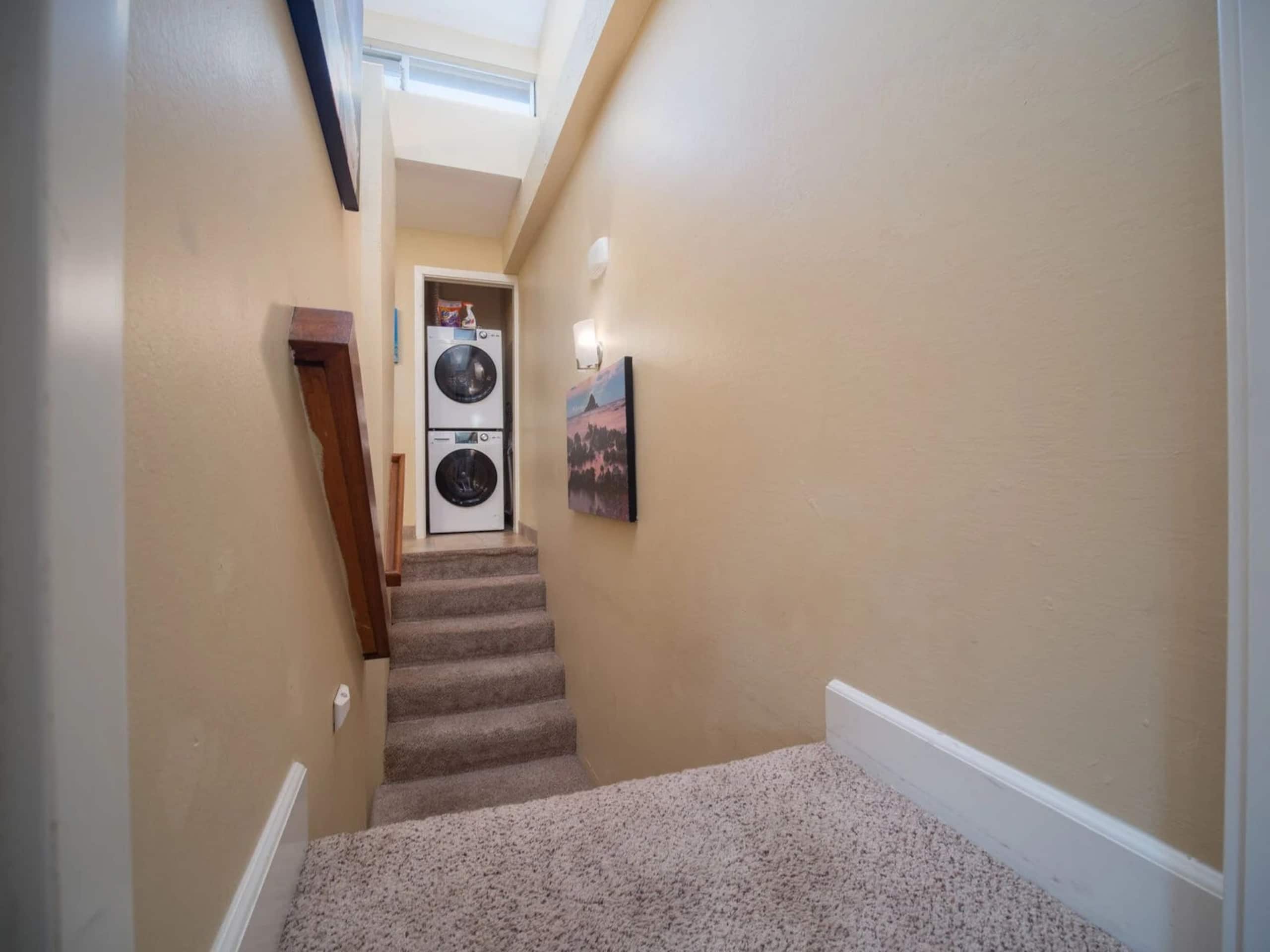 Condo in Lahaina · ★4.96 · 2 bedrooms · 3 beds · 2.5 baths - Image 27