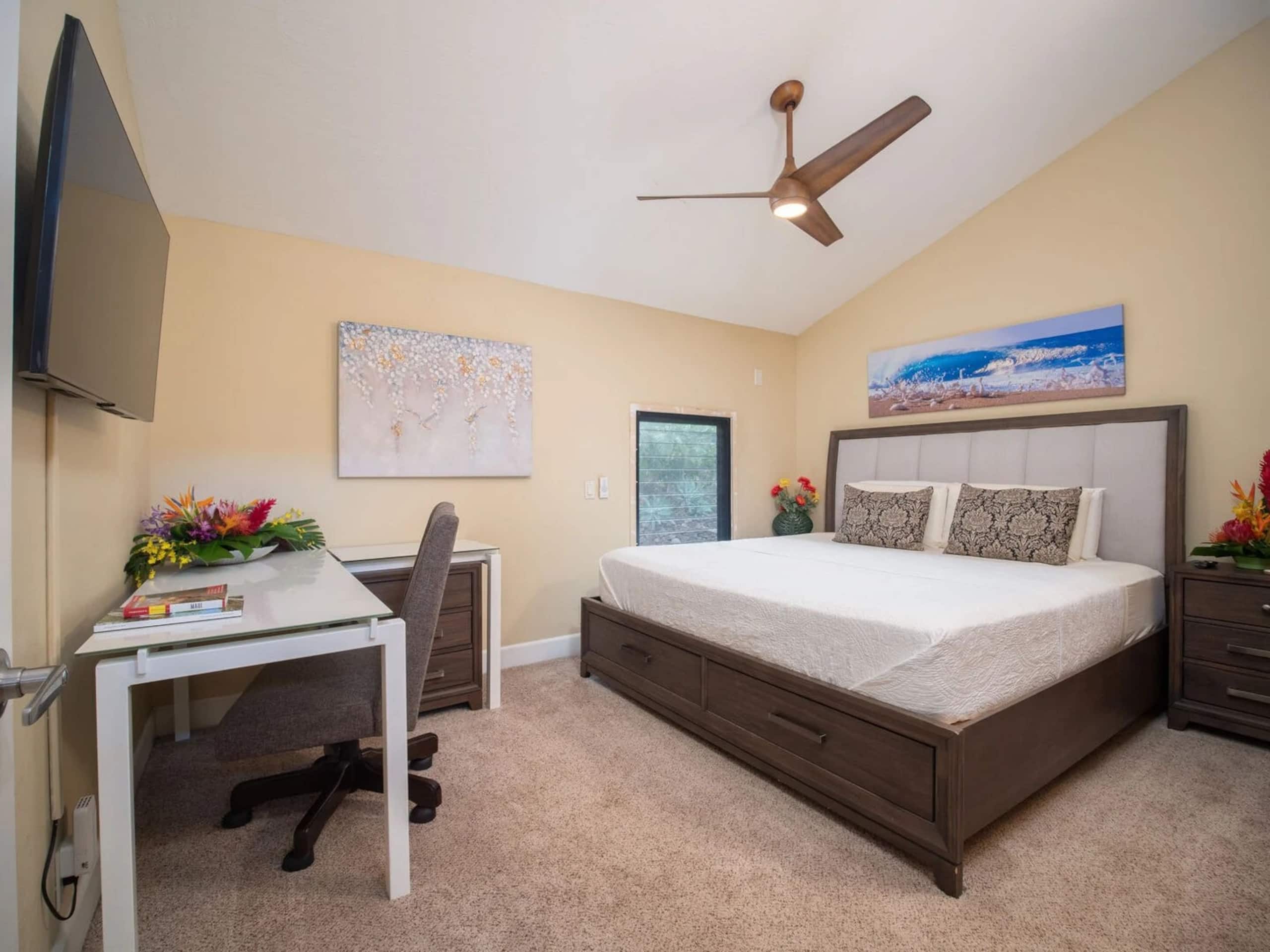 Condo in Lahaina · ★4.96 · 2 bedrooms · 3 beds · 2.5 baths - Image 13