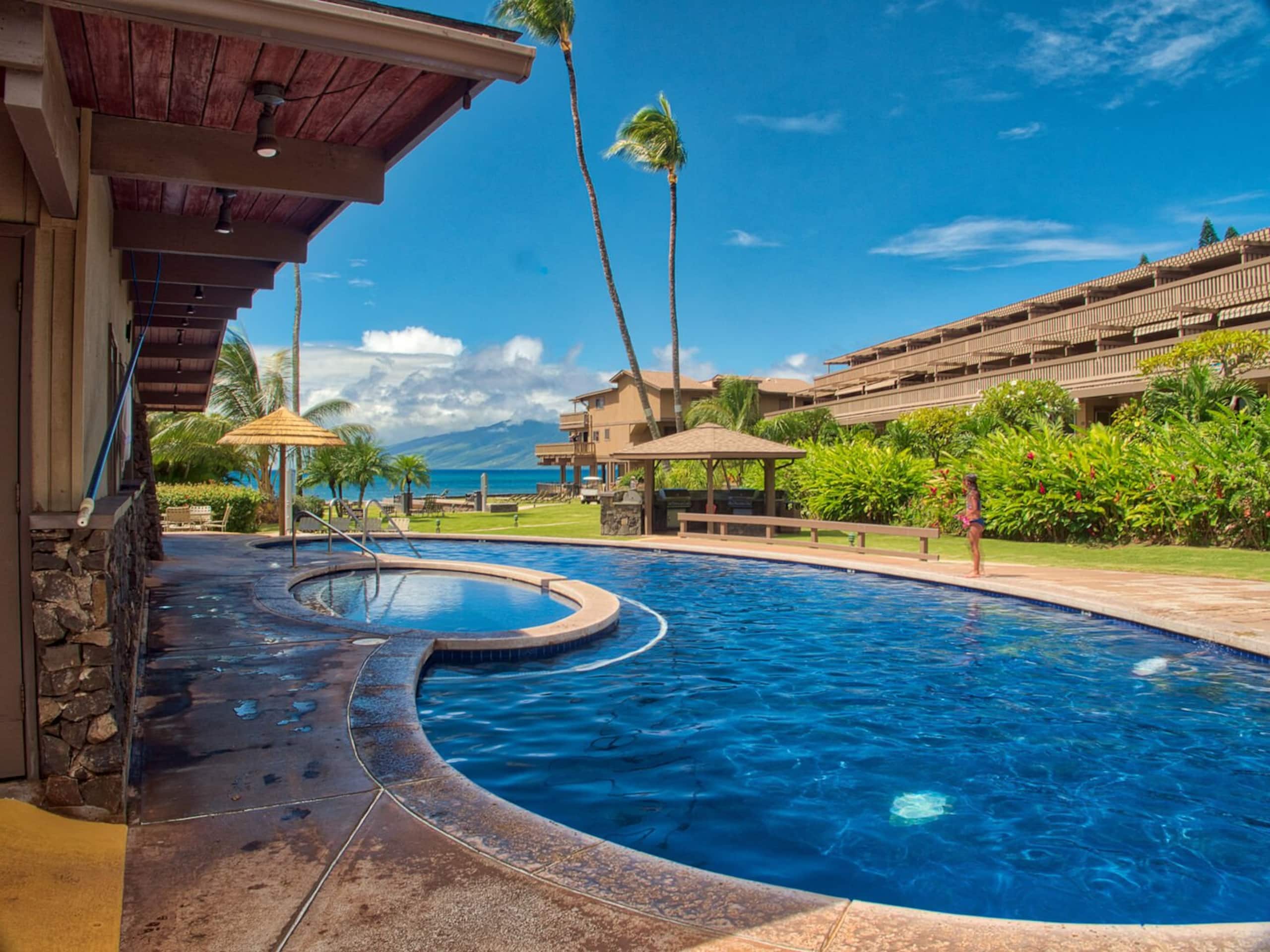 Condo in Lahaina · ★4.96 · 2 bedrooms · 3 beds · 2.5 baths - Image 34