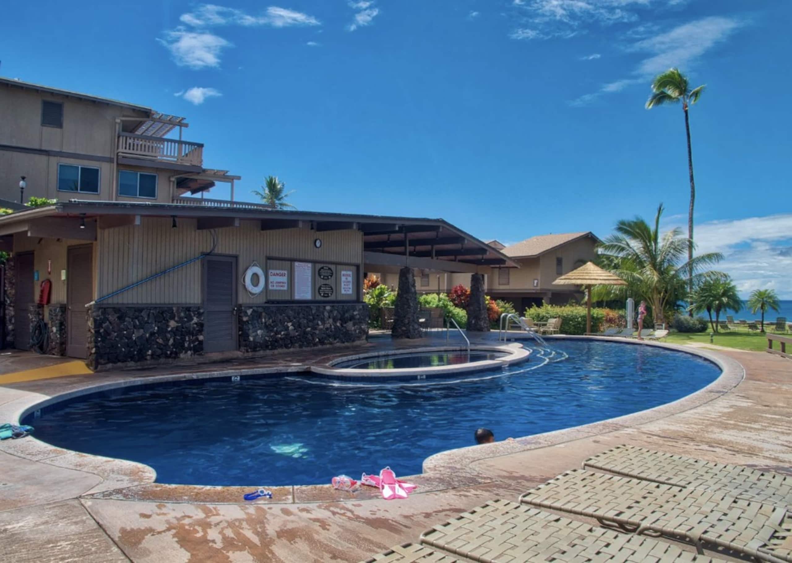 Condo in Lahaina · ★4.96 · 2 bedrooms · 3 beds · 2.5 baths - Image 35