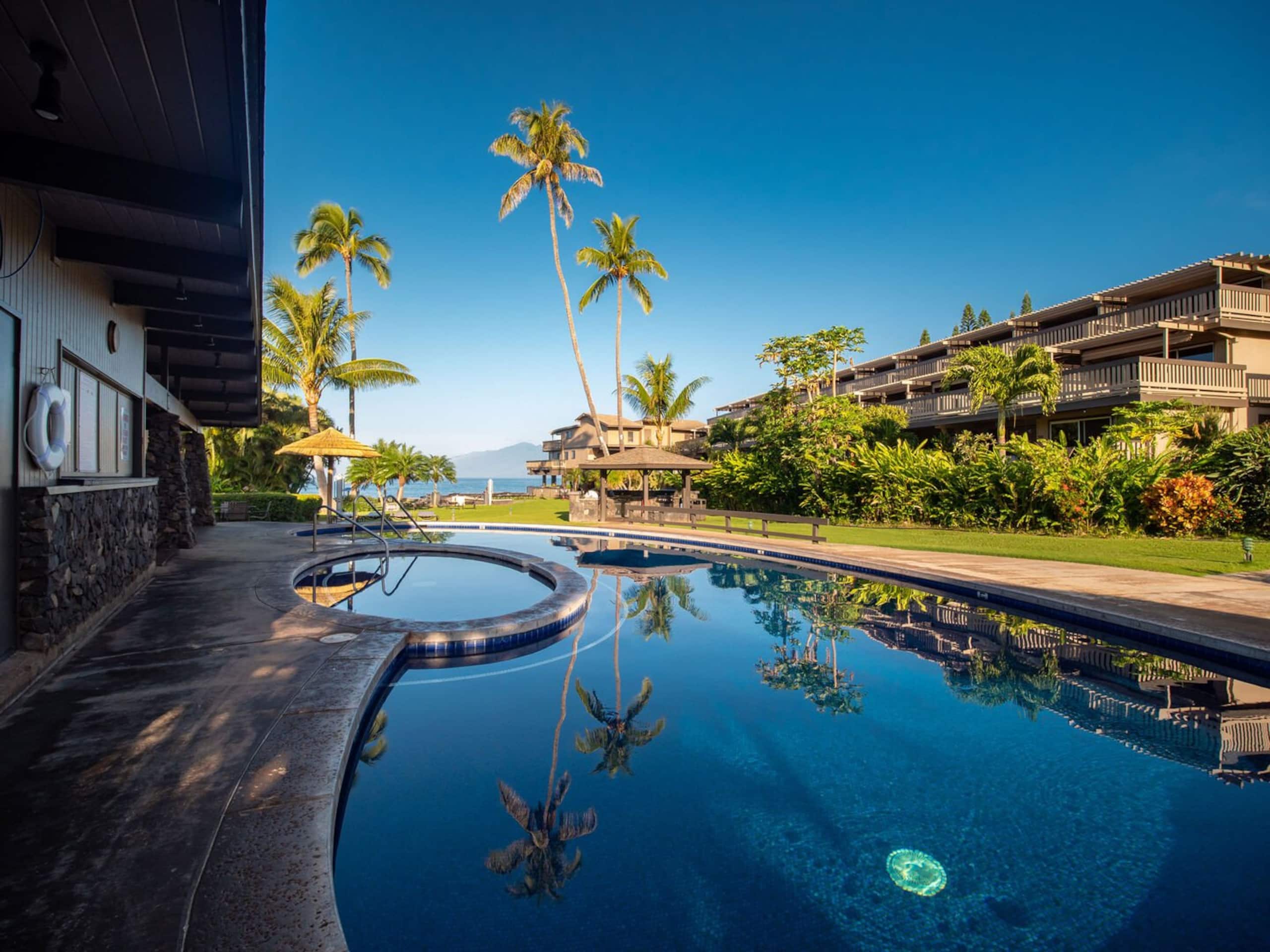 Condo in Lahaina · ★4.96 · 2 bedrooms · 3 beds · 2.5 baths - Image 39