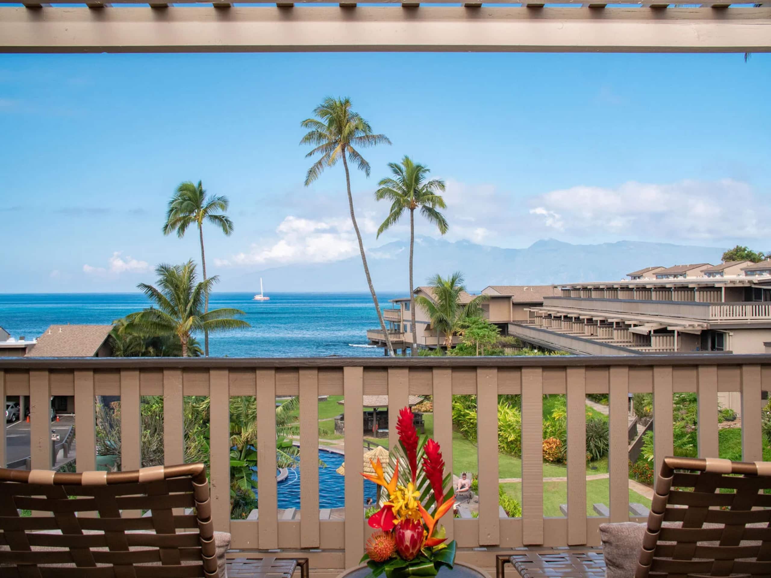 Condo in Lahaina · ★4.96 · 2 bedrooms · 3 beds · 2.5 baths - Image 12