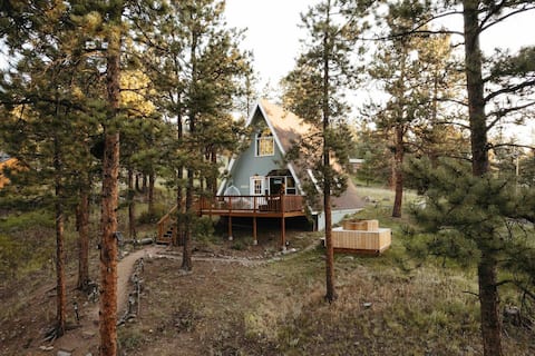 Renovated 60s A-Frame | Cedar Hot Tub | King Bed |