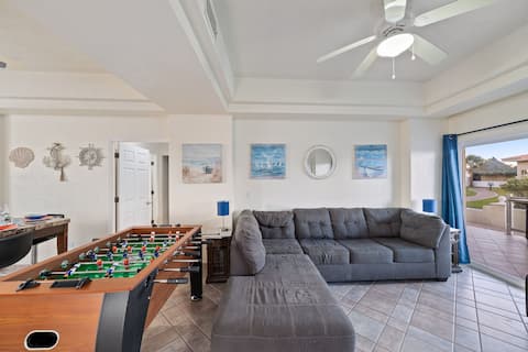 Popular Airbnb listing: Las Palmas 2BR 2BA Ocean Suite Ground Floor D101 in Sonora