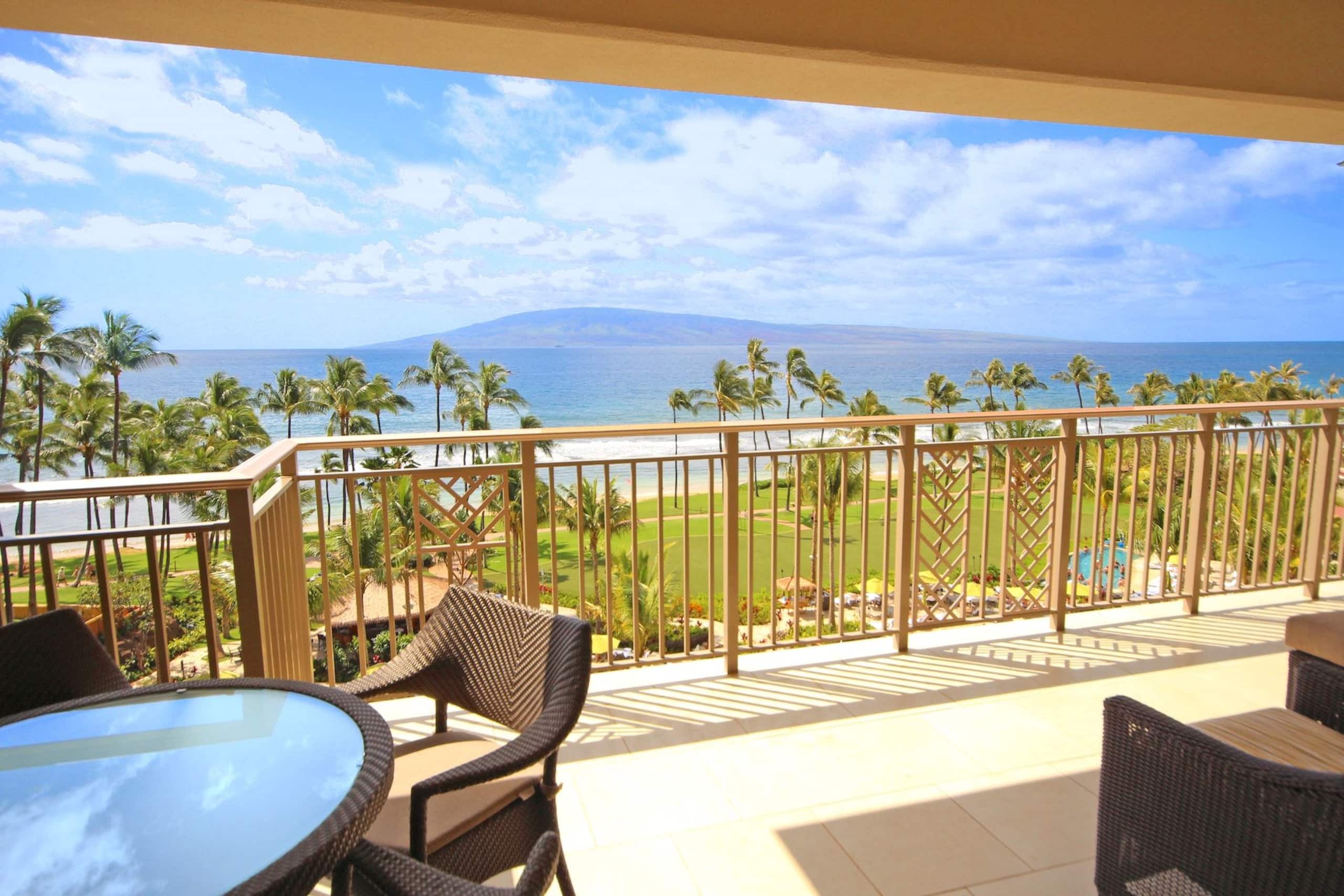 Condo in Lahaina · ★5.0 · 2 bedrooms · 4 beds · 2 baths - Image 3