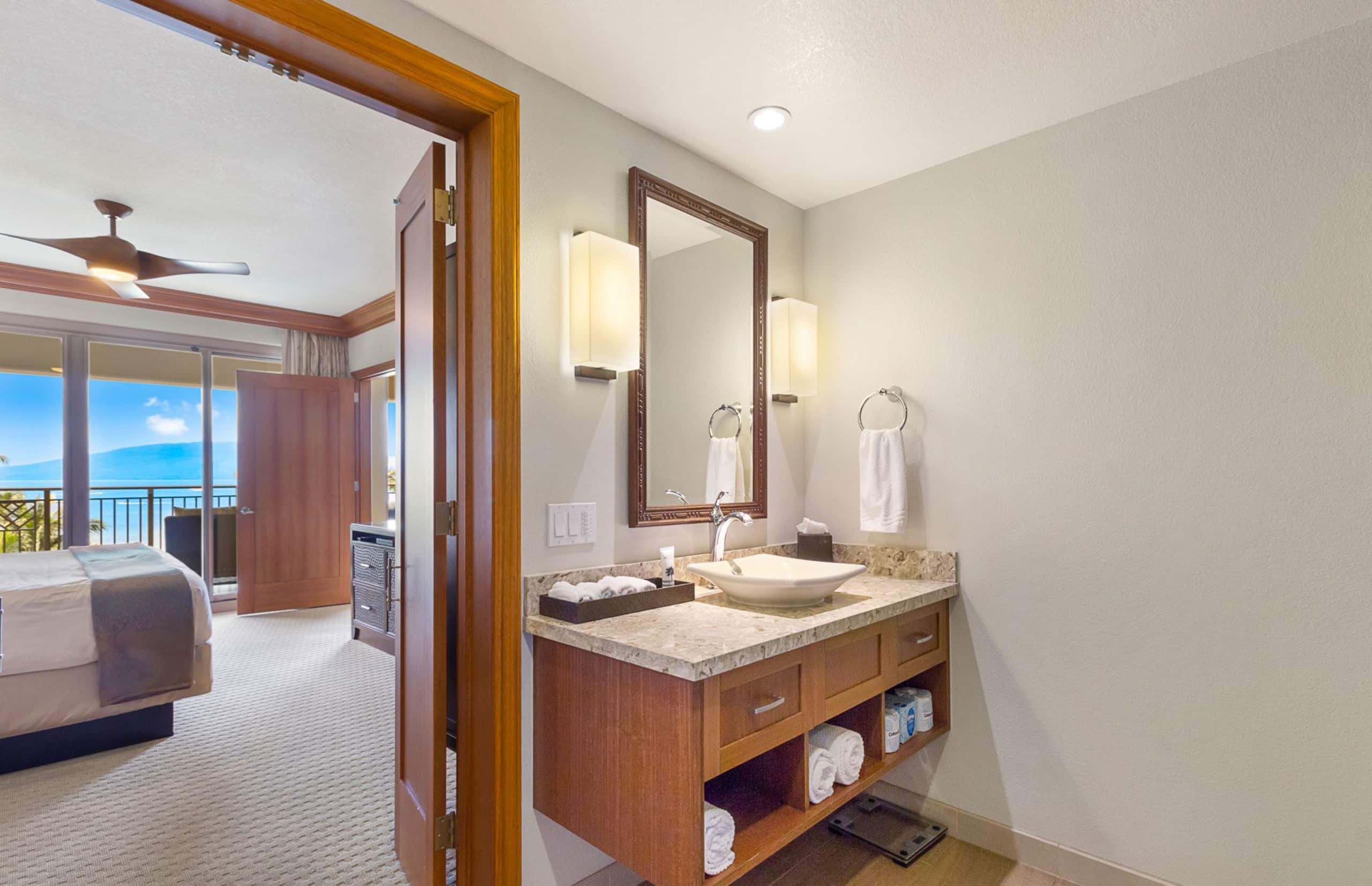 Condo in Lahaina · ★5.0 · 2 bedrooms · 4 beds · 2 baths - Image 13