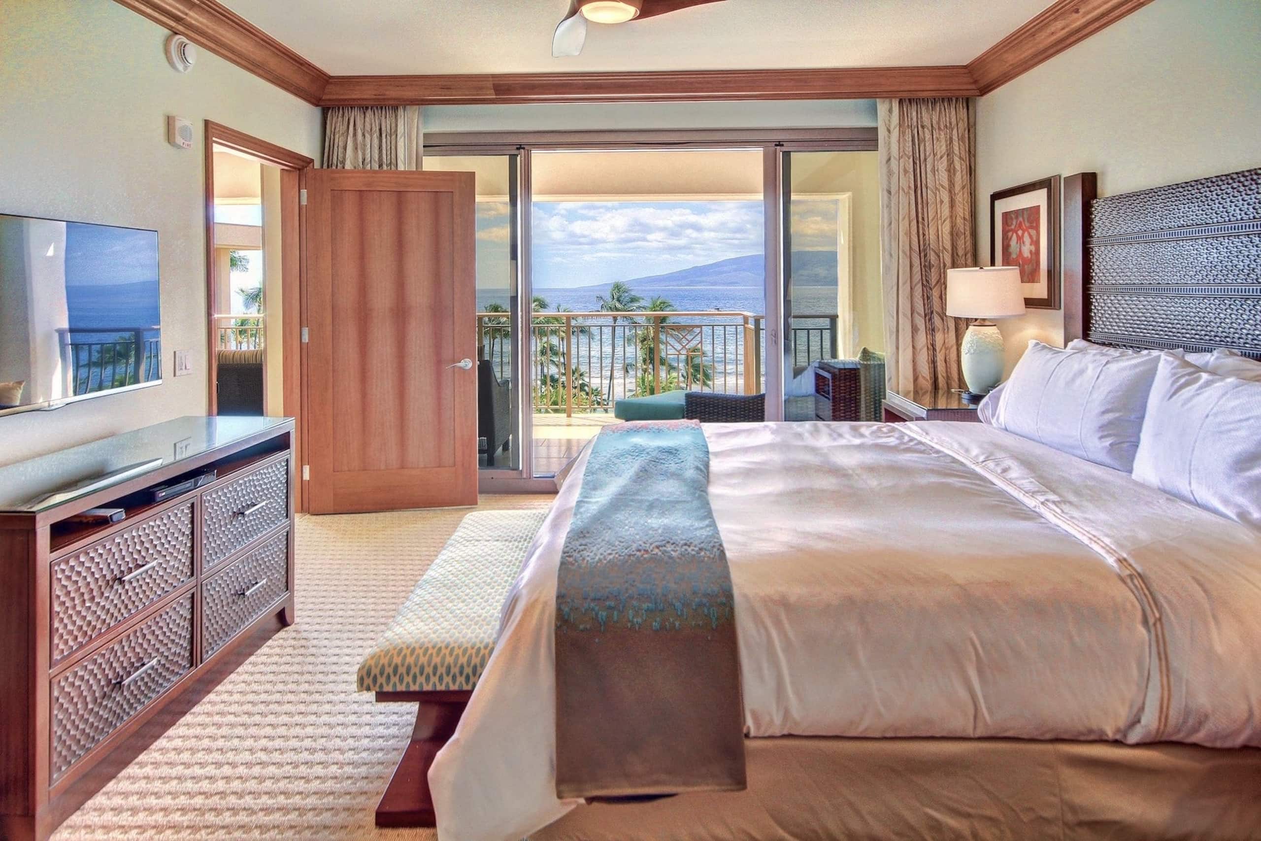 Condo in Lahaina · ★5.0 · 2 bedrooms · 4 beds · 2 baths - Image 2