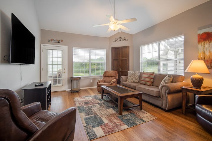 Luxurious Course View Golf Condo - 미주리