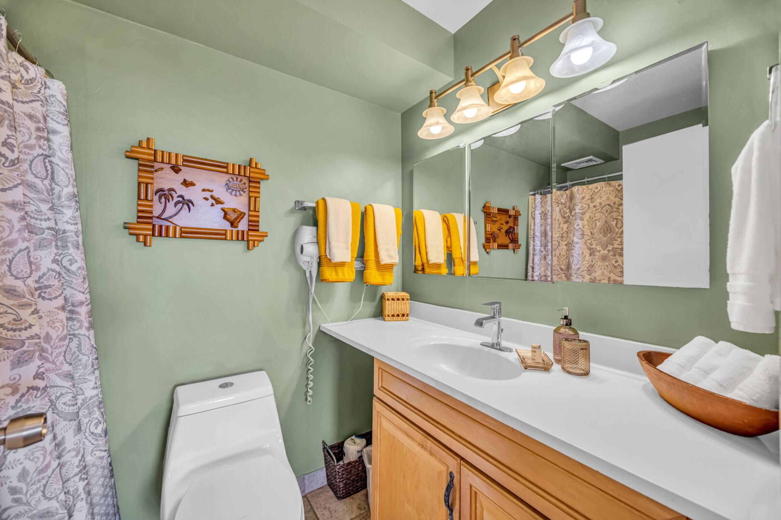 Condo in Kihei · ★4.17 · 1 bedroom · 2 beds · 1 bath - Image 12