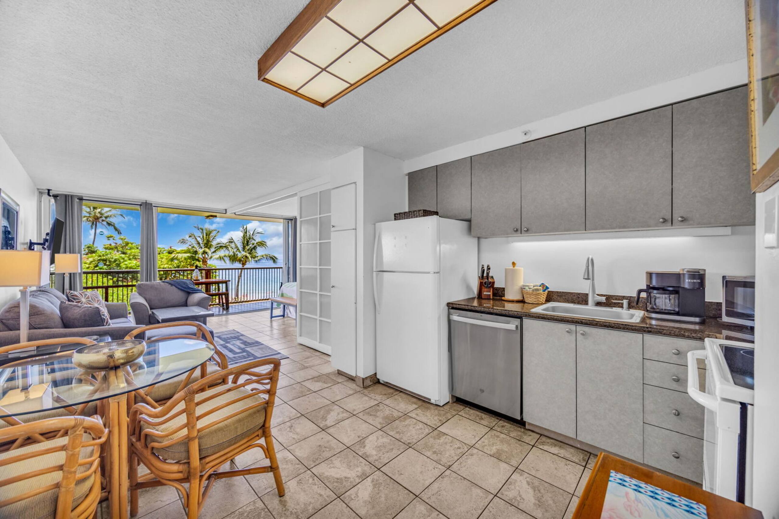 Condo in Kihei · ★4.33 · 2 bedrooms · 3 beds · 2 baths - Image 18