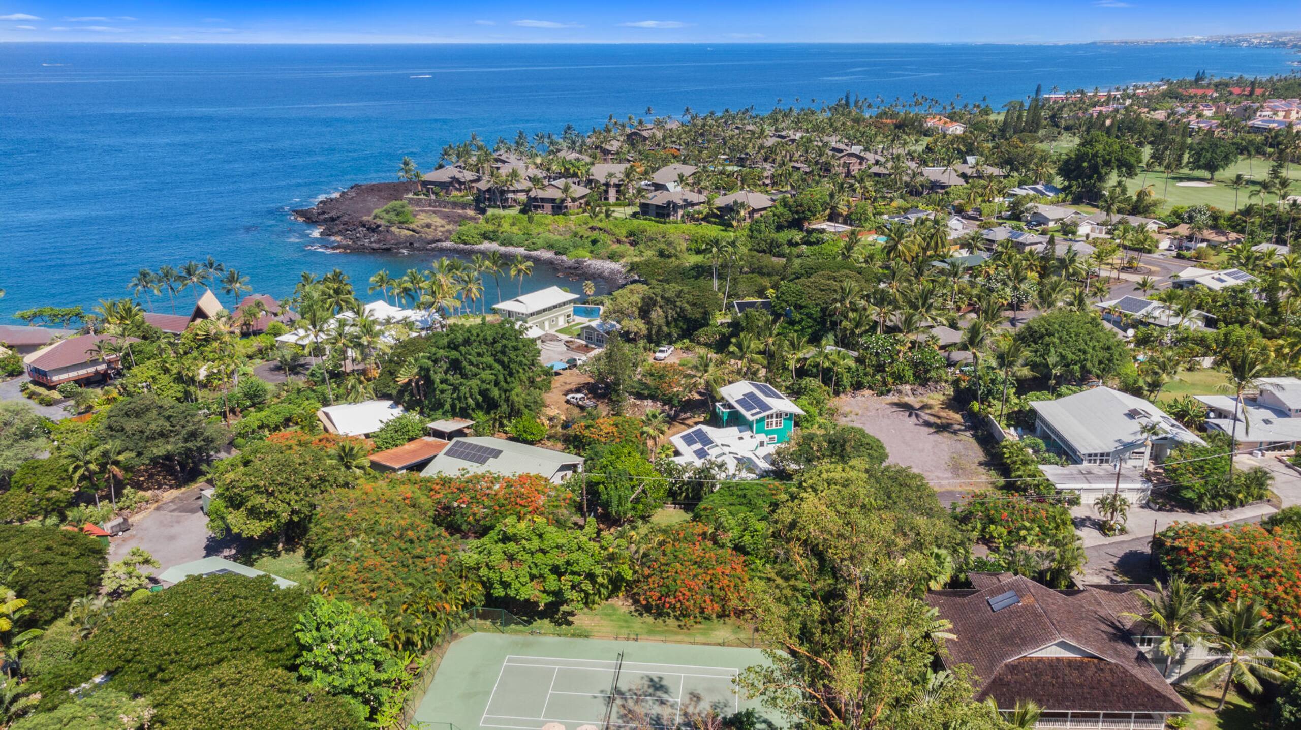Home in Kailua-Kona · ★4.87 · 2 bedrooms · 2 beds · 2 baths - Image 1