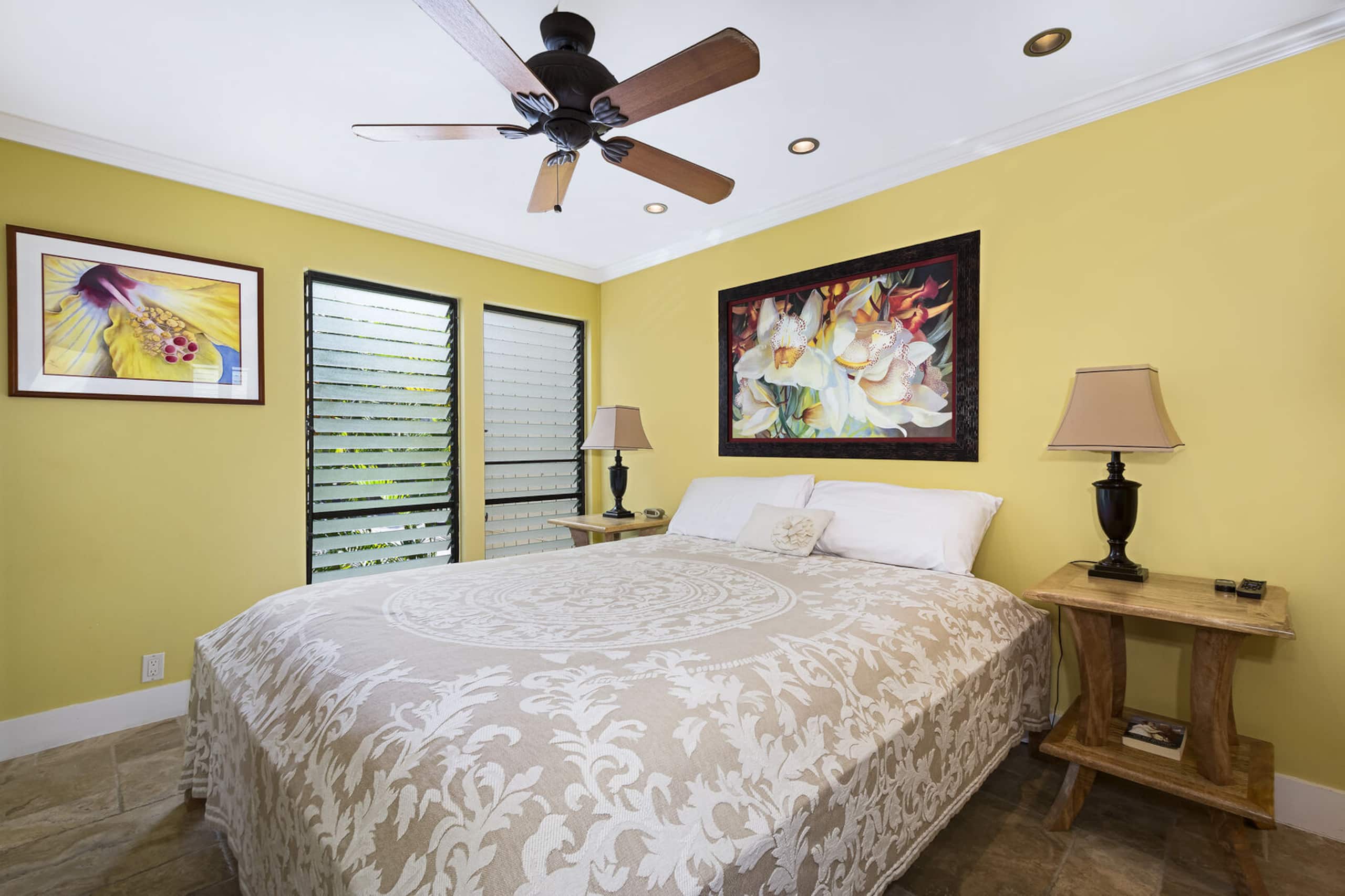 Condo in Kailua-Kona · ★4.69 · 2 bedrooms · 2 beds · 2 baths - Image 8