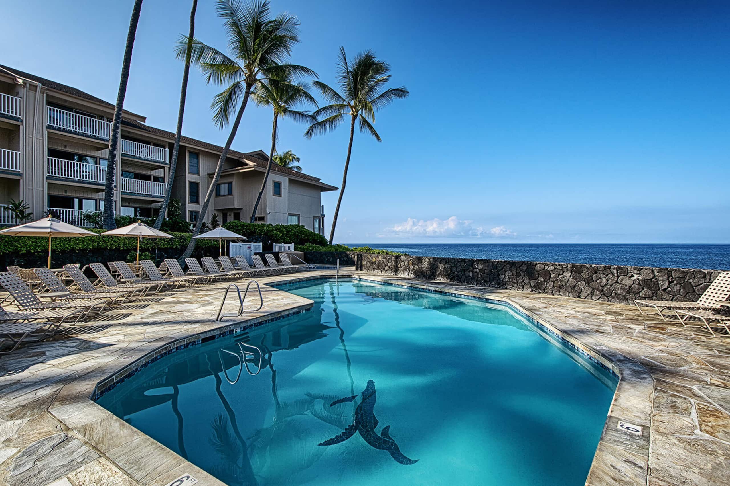 Condo in Kailua-Kona · ★4.69 · 2 bedrooms · 2 beds · 2 baths - Image 23