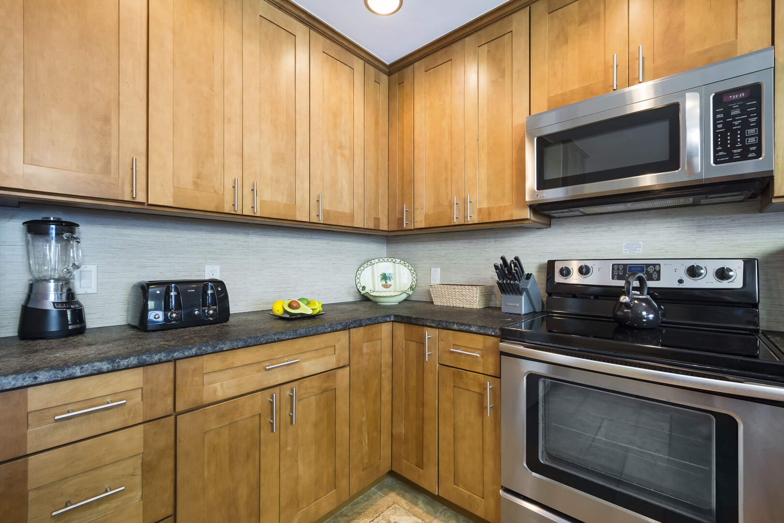 Condo in Kailua-Kona · ★4.69 · 2 bedrooms · 2 beds · 2 baths - Image 18