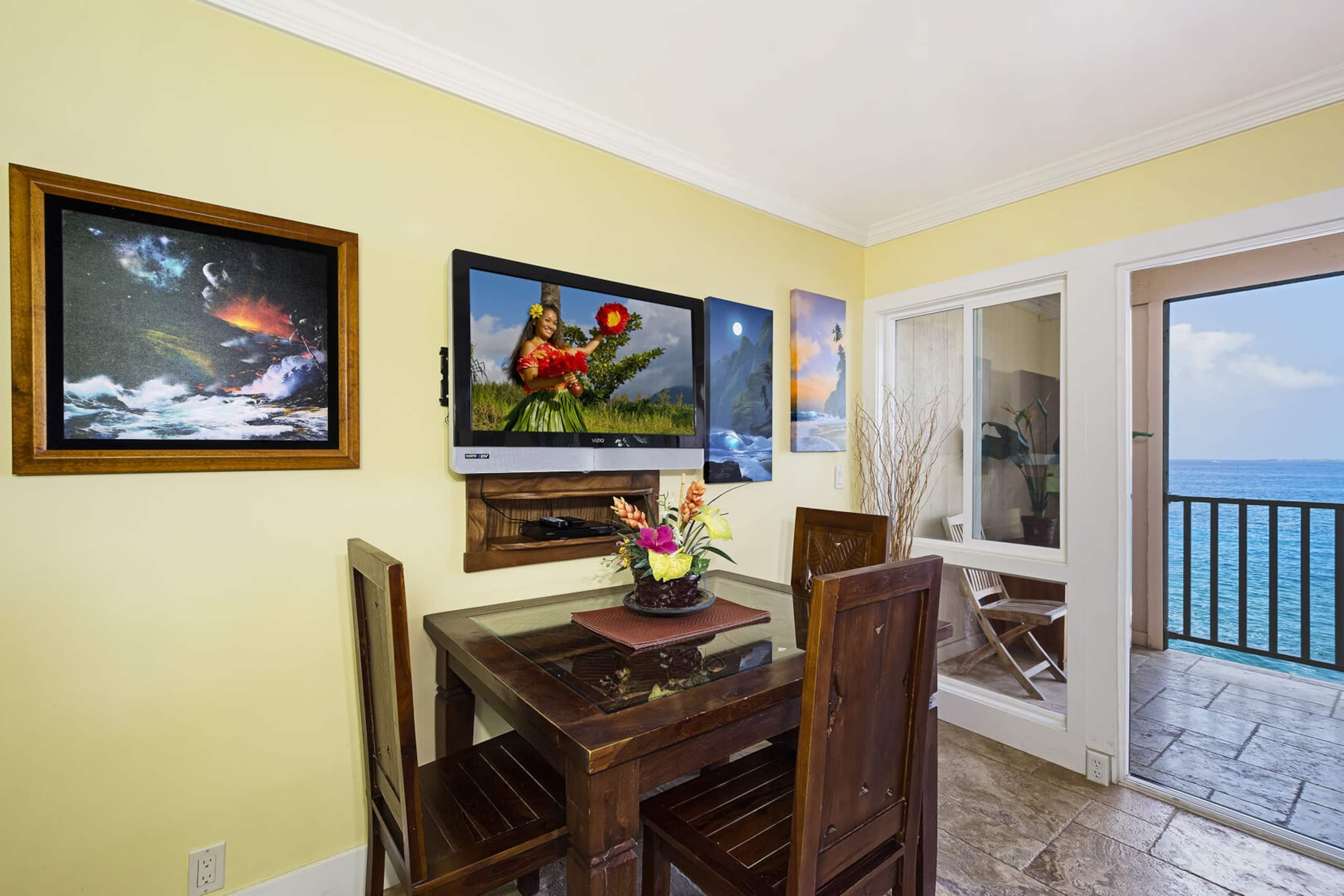 Condo in Kailua-Kona · ★4.69 · 2 bedrooms · 2 beds · 2 baths - Image 12