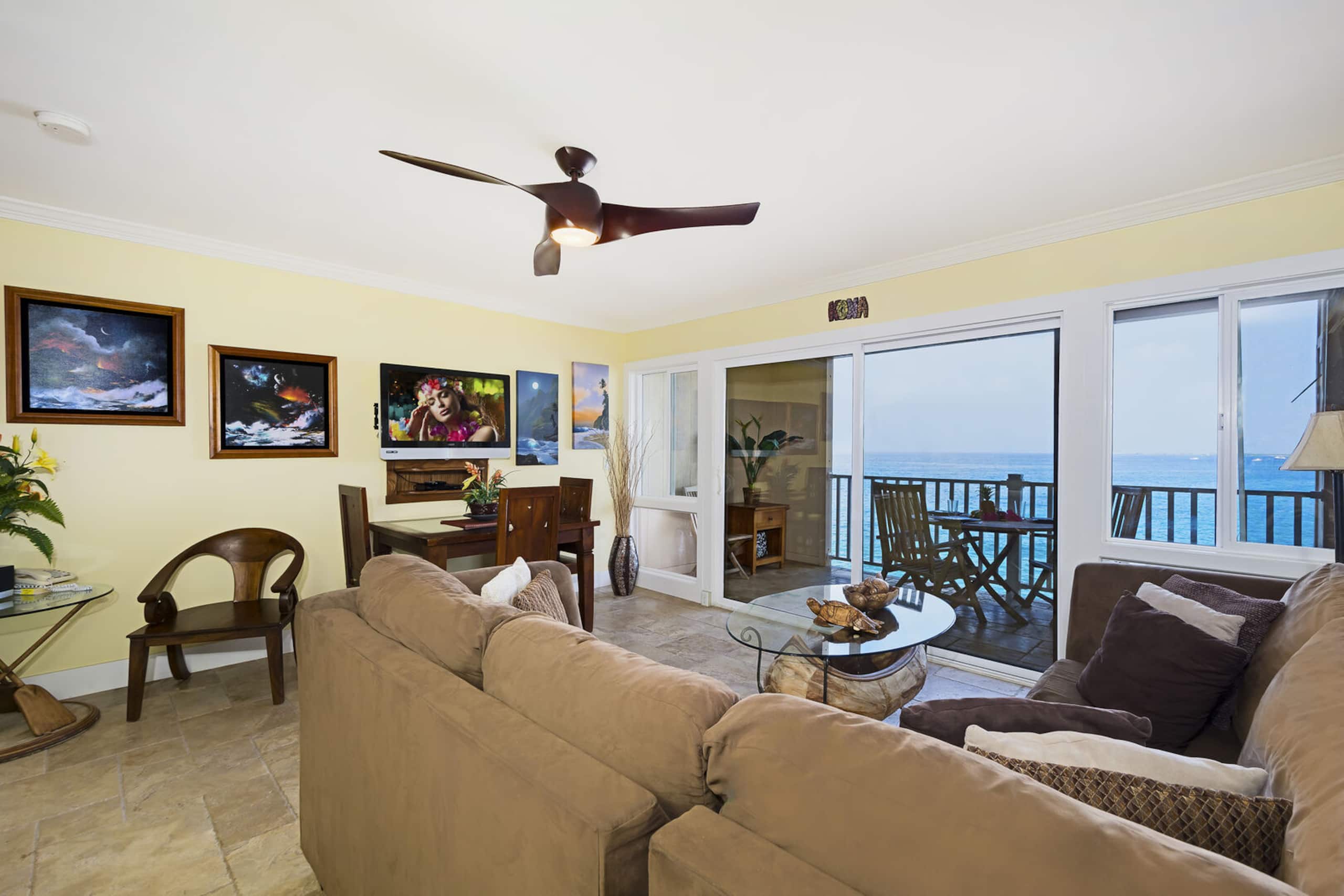 Condo in Kailua-Kona · ★4.69 · 2 bedrooms · 2 beds · 2 baths - Image 14