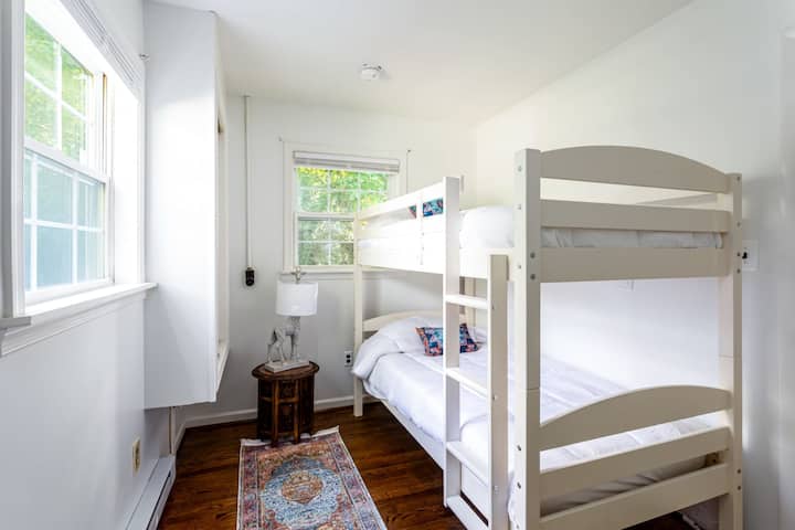 Bedroom 2 - Twin Bunk Beds