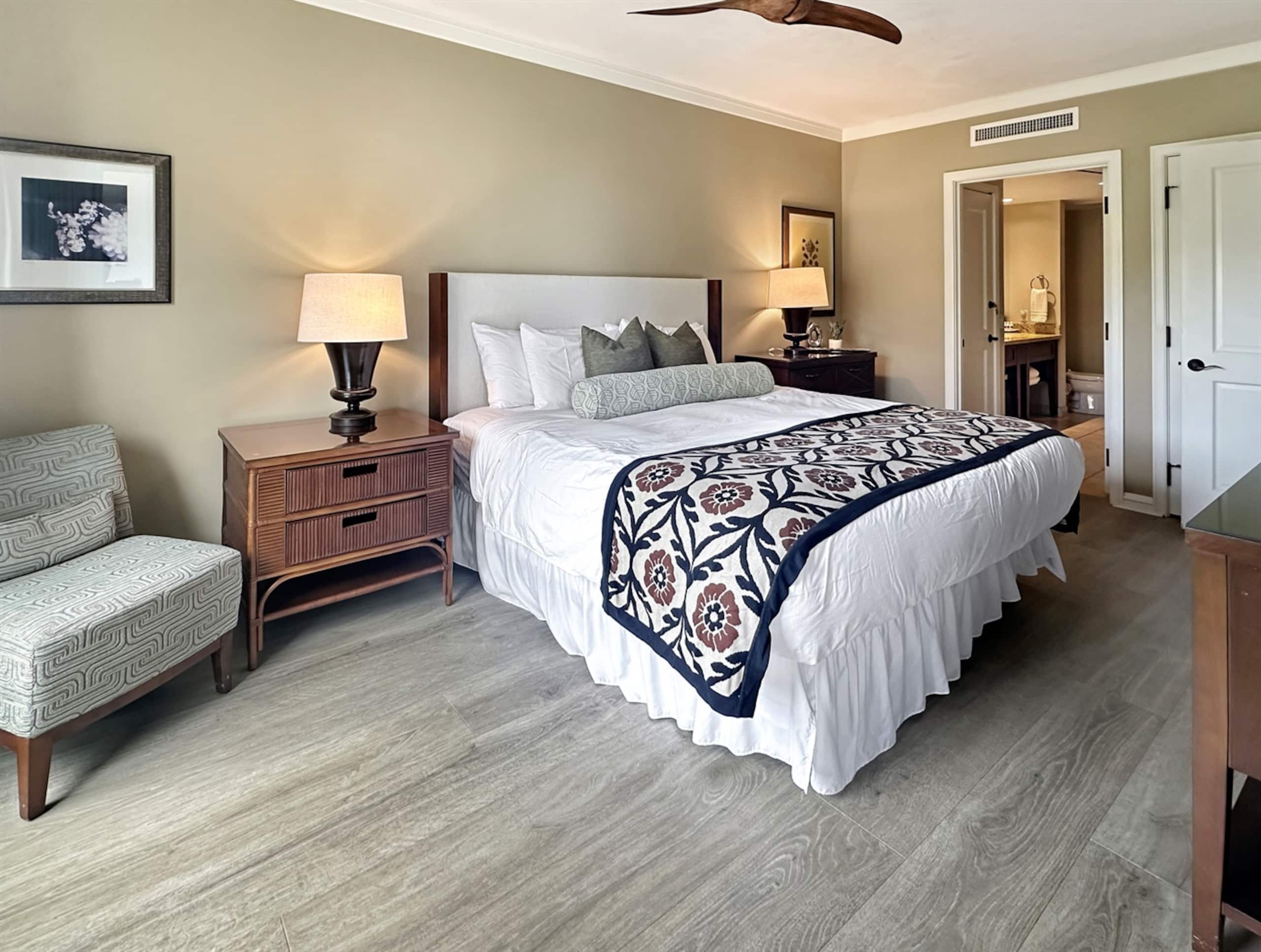 Condo in Lahaina · ★4.91 · 1 bedroom · 2 beds · 1 bath - Image 14