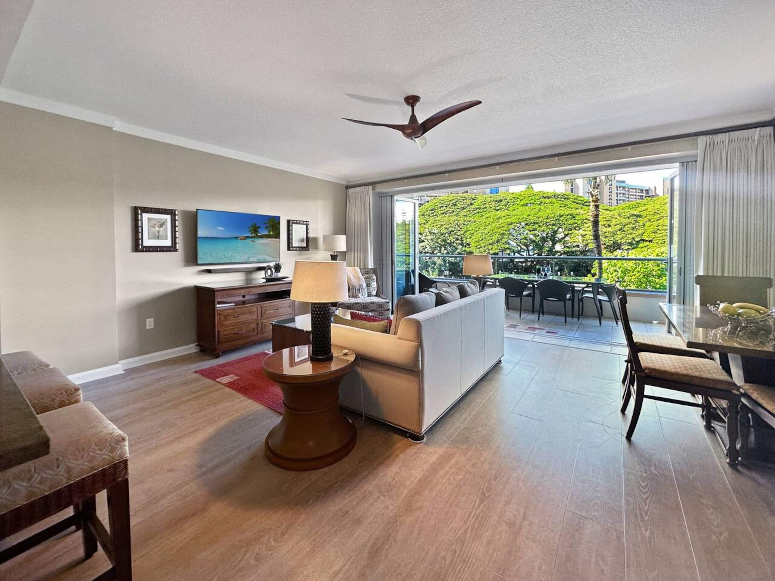 Condo in Lahaina · ★4.91 · 1 bedroom · 2 beds · 1 bath - Image 3