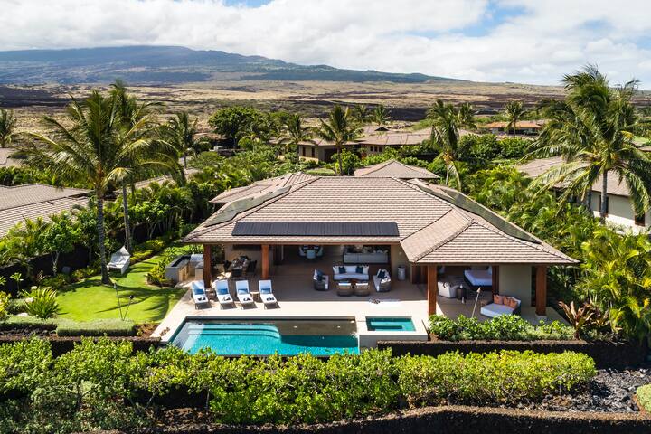 Lavish Oceanview Estate w/Private Pool, Spa & AC gallery image 2