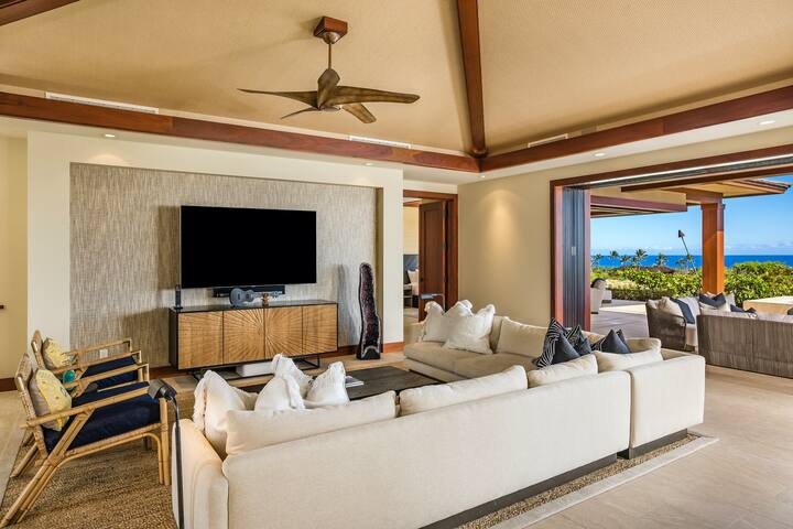 Lavish Oceanview Estate w/Private Pool, Spa & AC gallery image 5