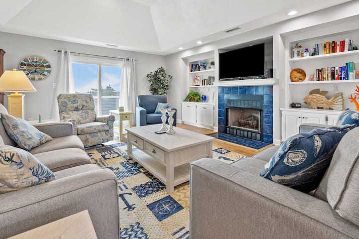 Gorgeous Blvd Home, Pet-friendly W/private Pool, Screened Porch, Beautiful Decks In North Myrtle - Sunset Beach, NC
