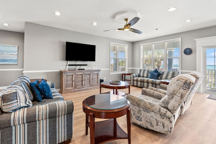 Thomas Beach Vacations managed Airbnb listing 1