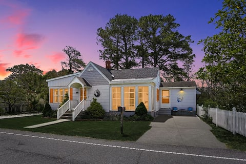 Cottage w Private Creek, Sunroom, Fire Pit, & WiFi