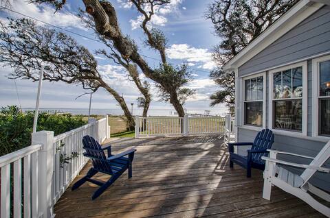 Whispering Oaks-Pet Friendly, Sound Front home