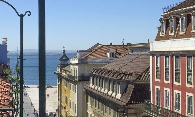 Lv Premier Baixa CN1- AC, elevator, central, view