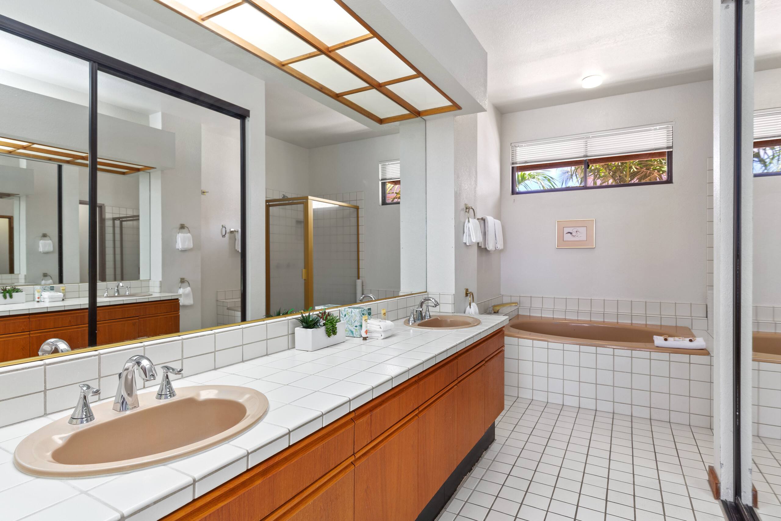 Condo in Waikoloa Village · ★4.25 · 2 bedrooms · 4 beds · 2 baths - Photo 12