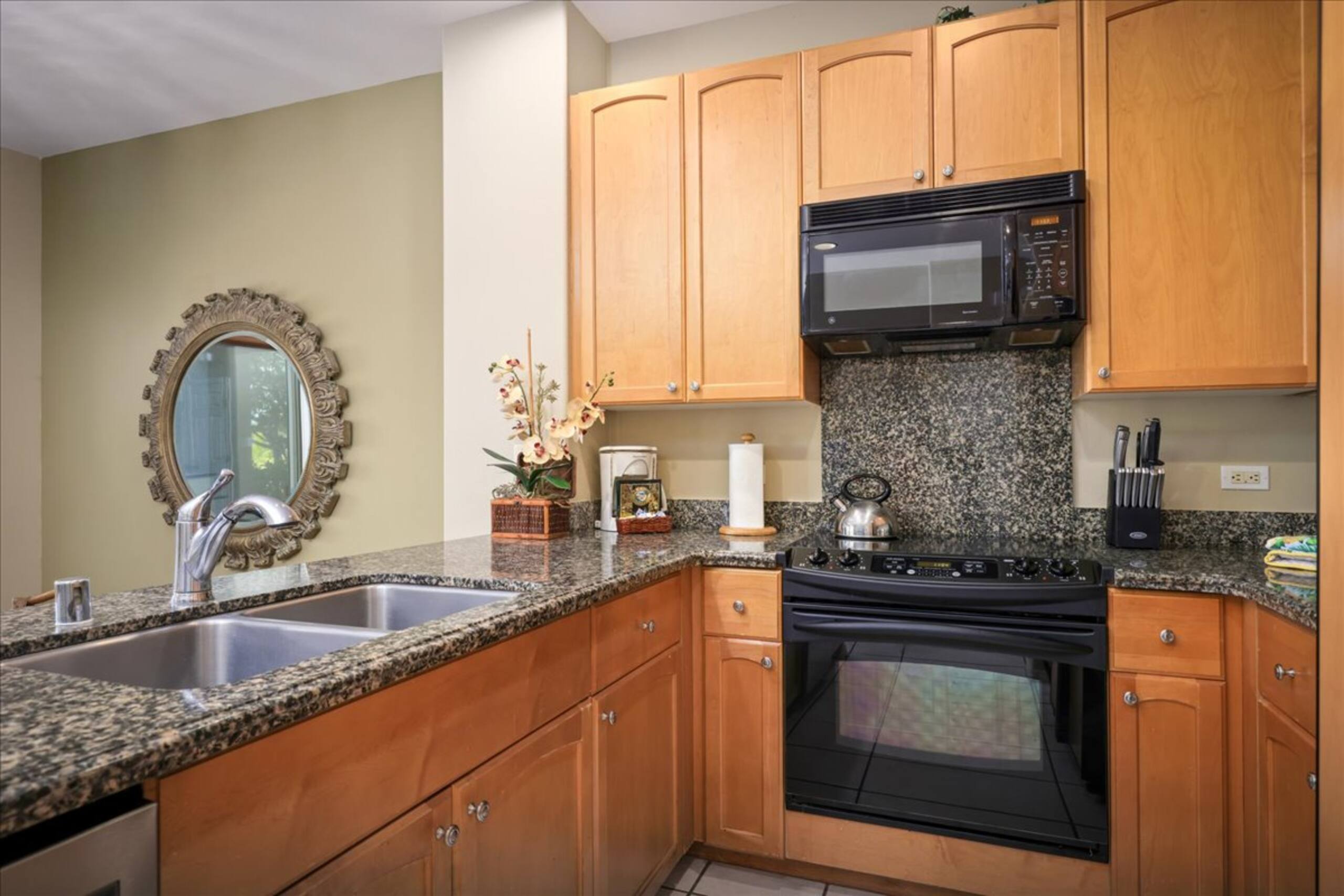 Condo in Waikoloa Village · ★4.46 · 2 bedrooms · 4 beds · 2.5 baths - Photo 12