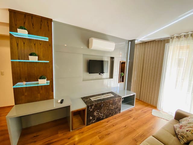 Vinicius E Cristiane managed Airbnb listing 3