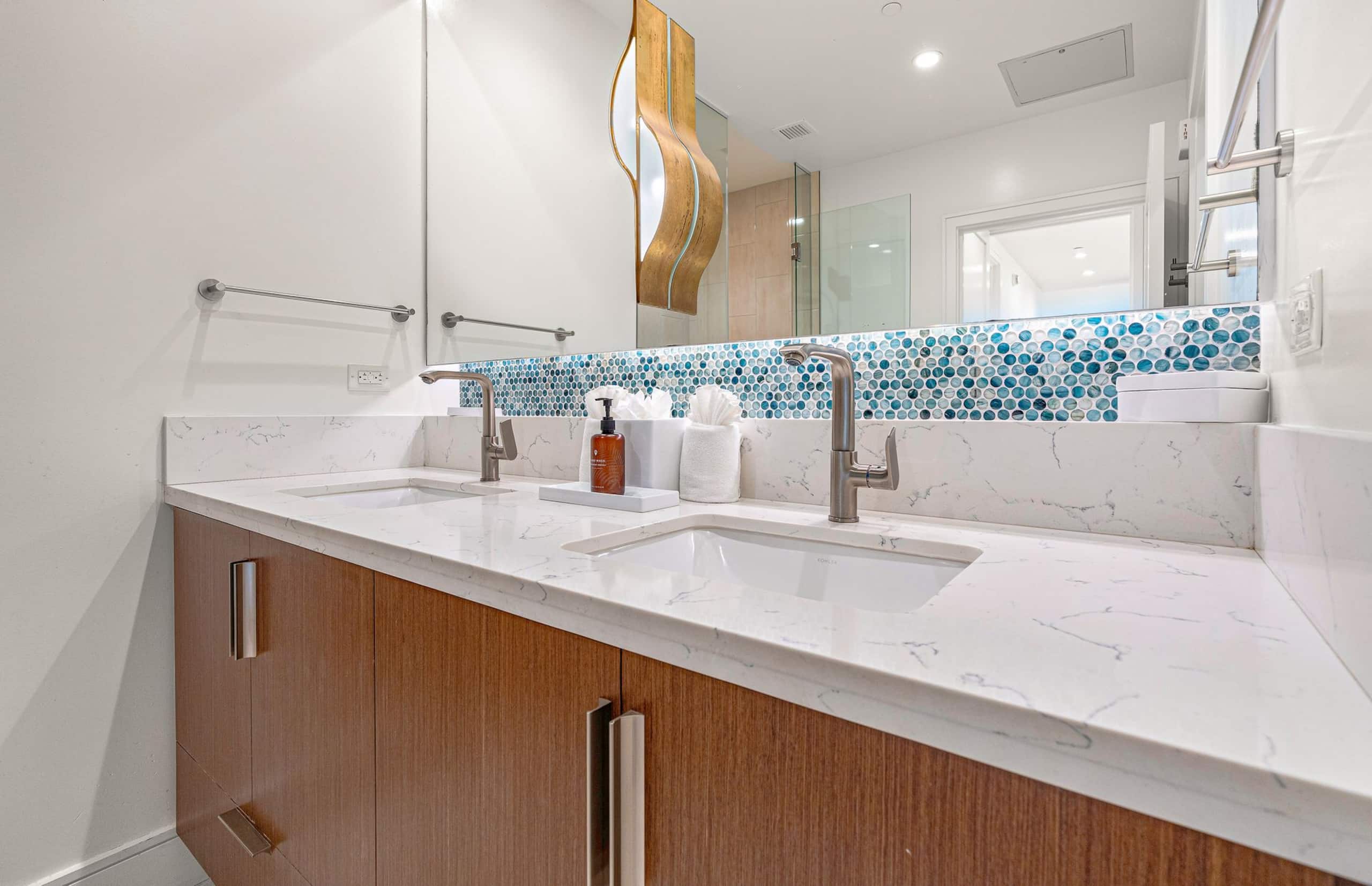 Condo in Lahaina · ★4.81 · 3 bedrooms · 4 beds · 3 baths - Image 21