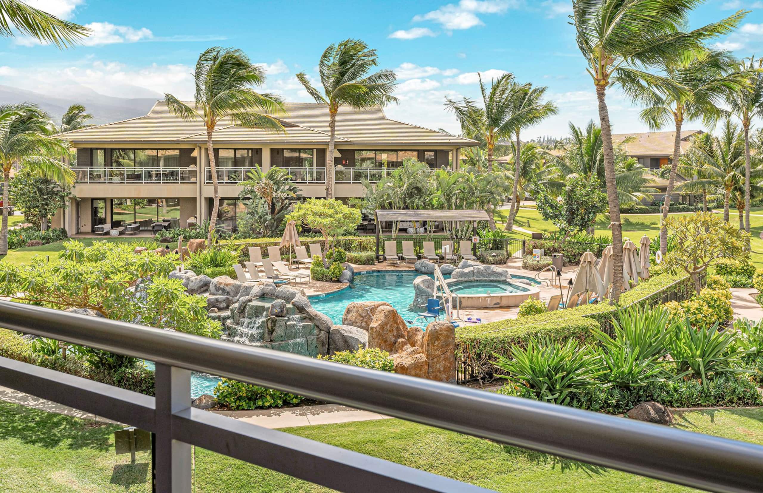 Condo in Lahaina · ★4.81 · 3 bedrooms · 4 beds · 3 baths - Image 3
