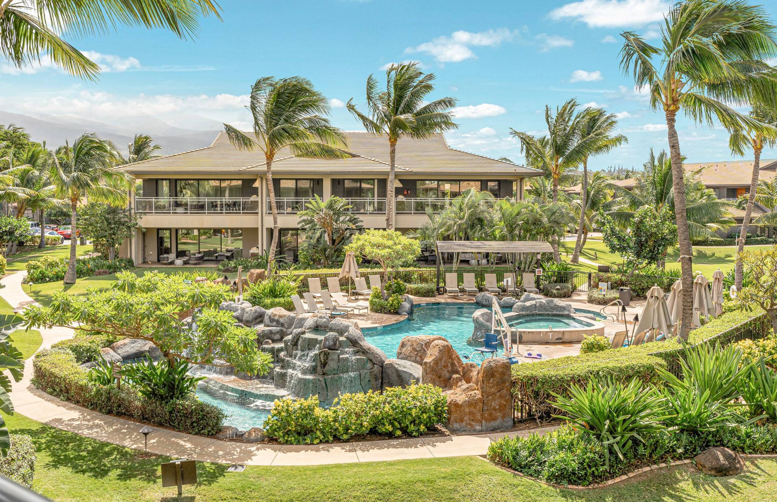 Condo in Lahaina · ★4.81 · 3 bedrooms · 4 beds · 3 baths - Image 17