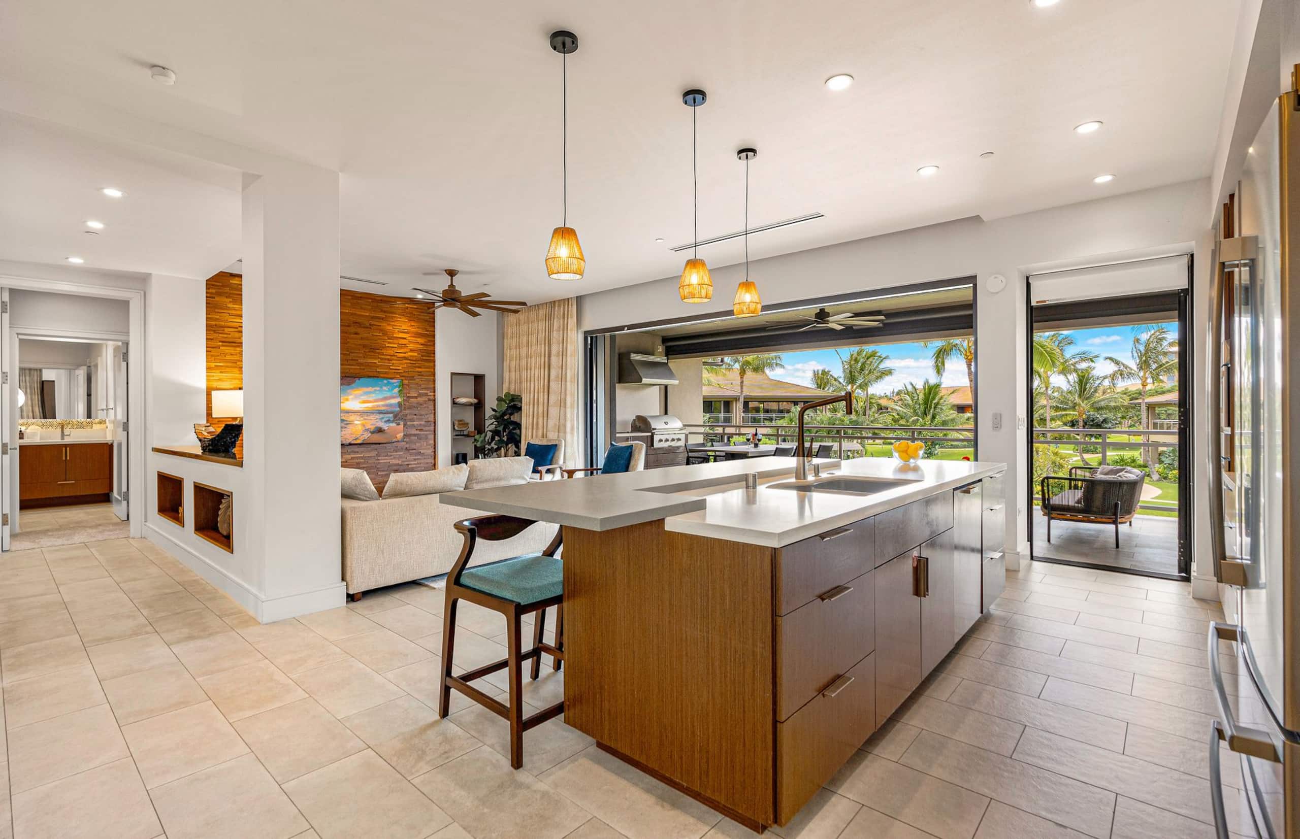 Condo in Lahaina · ★4.81 · 3 bedrooms · 4 beds · 3 baths - Image 10