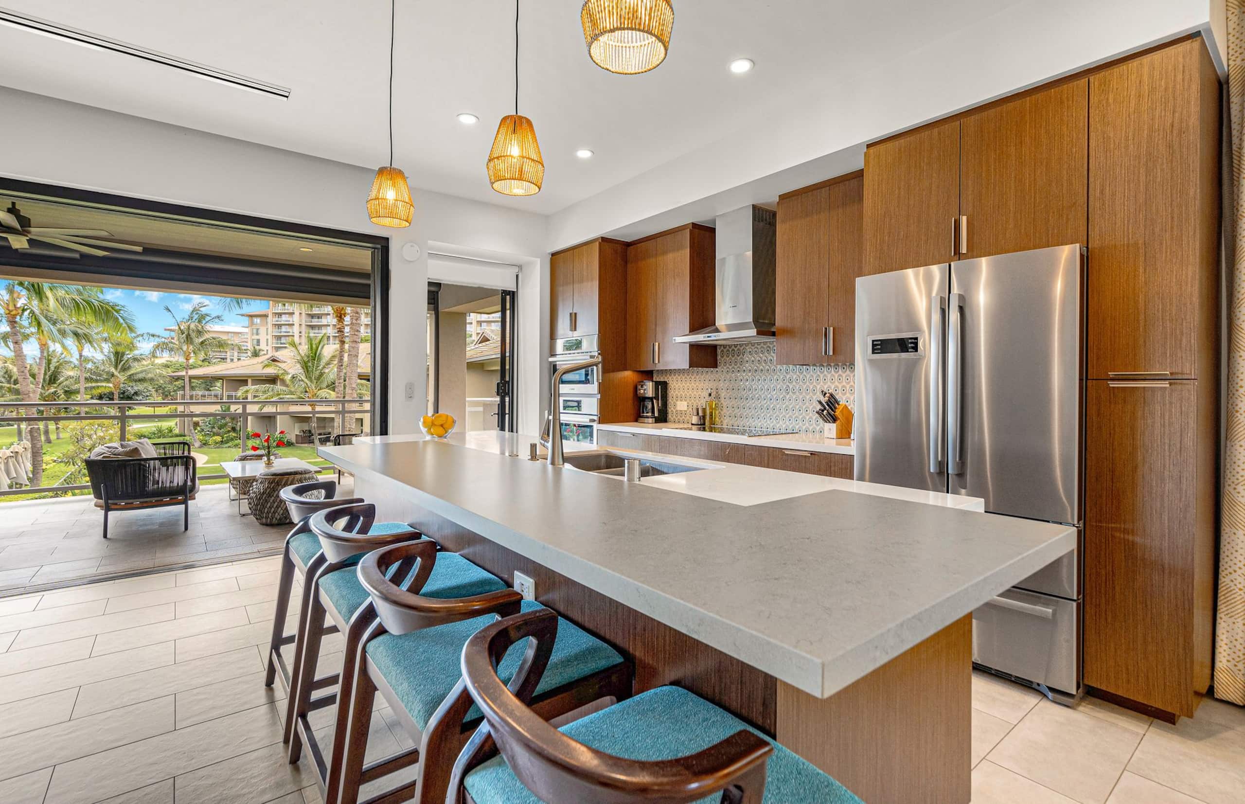 Condo in Lahaina · ★4.81 · 3 bedrooms · 4 beds · 3 baths - Image 11