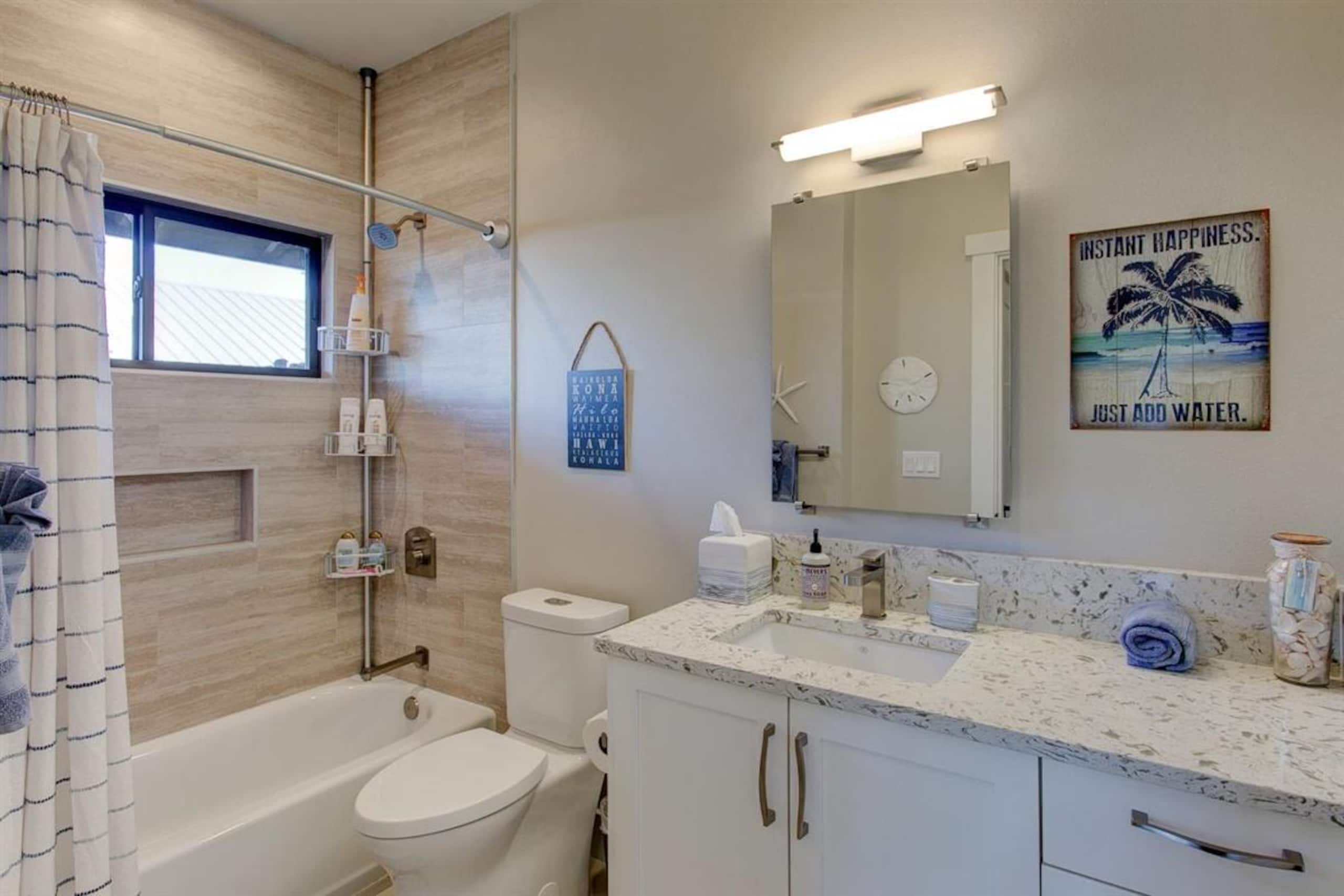 Luxury Home w/Pool + Spa, Sleeps 10, Waikoloa Re - Photo 36