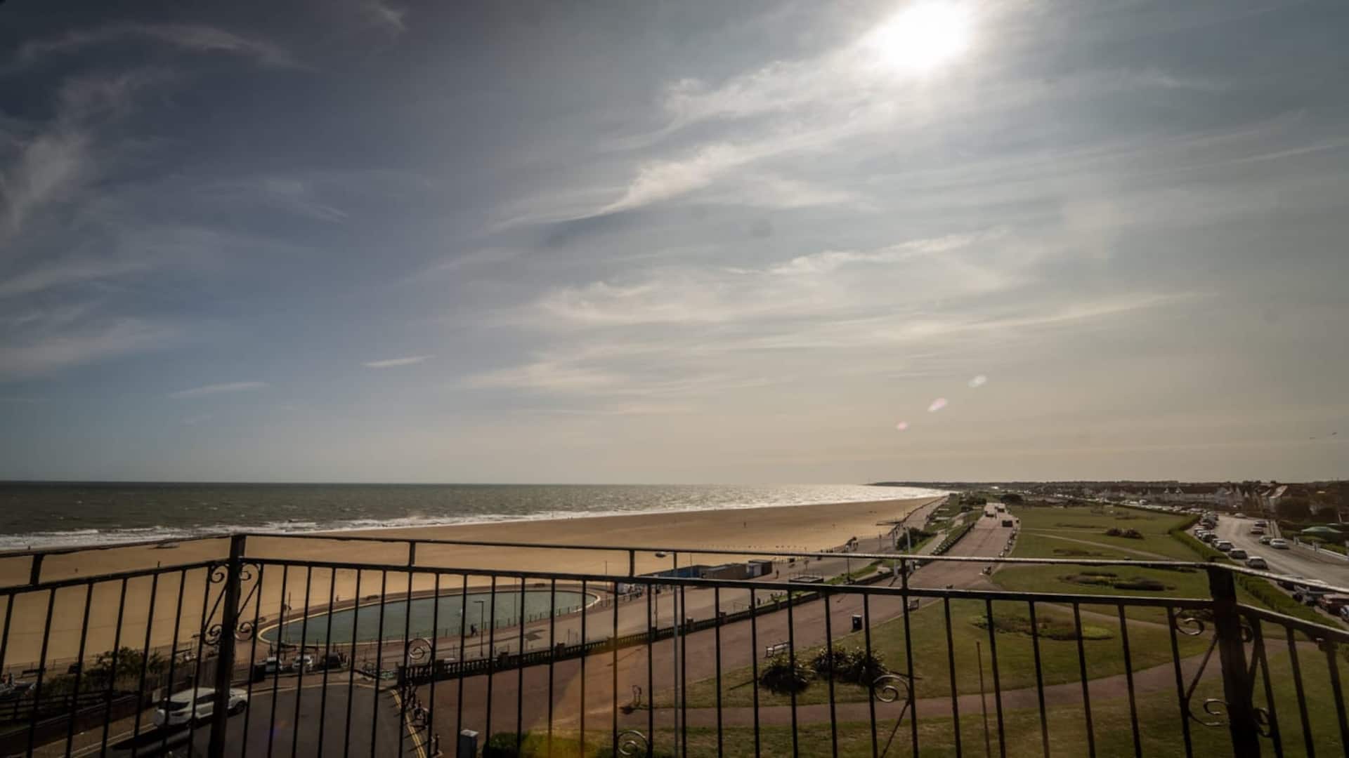 Stunning Sea View Penthouse – 2 Bedroom – 2 Bathroom