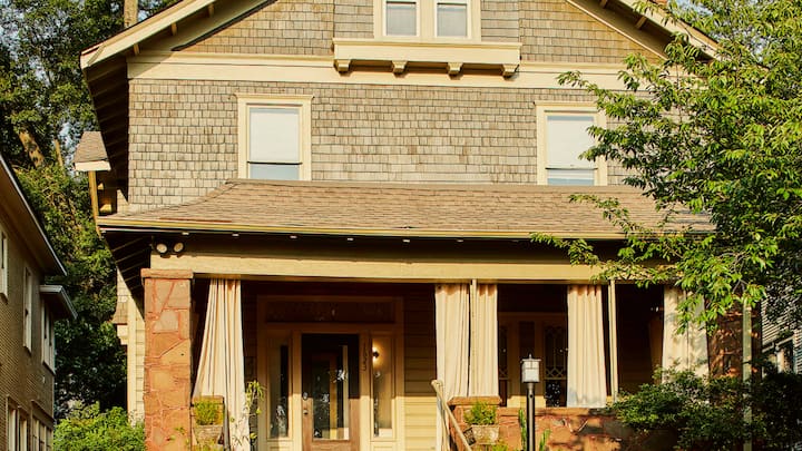 Charles on 11th: Historic Gem, Events & Groups!