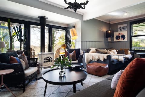 Harts Lane Haus-  stunning design & pet friendly