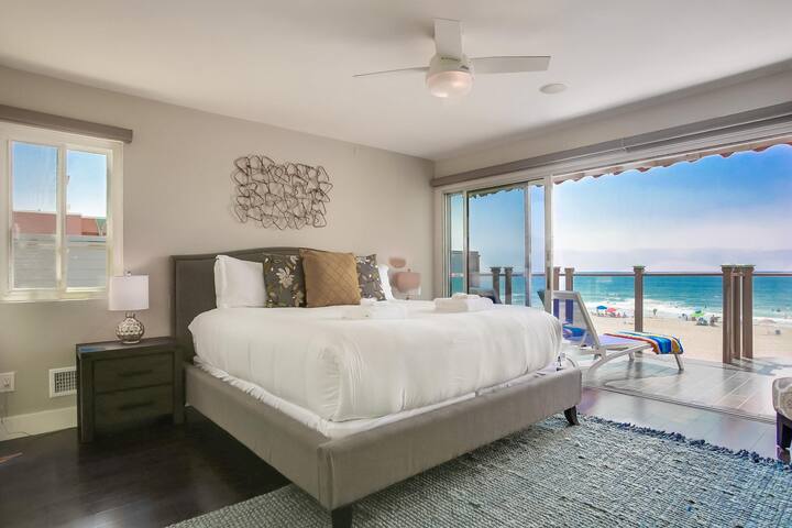 Ocean Watch | 3BR Oceanfront Home + Scenic Balcony gallery image 3