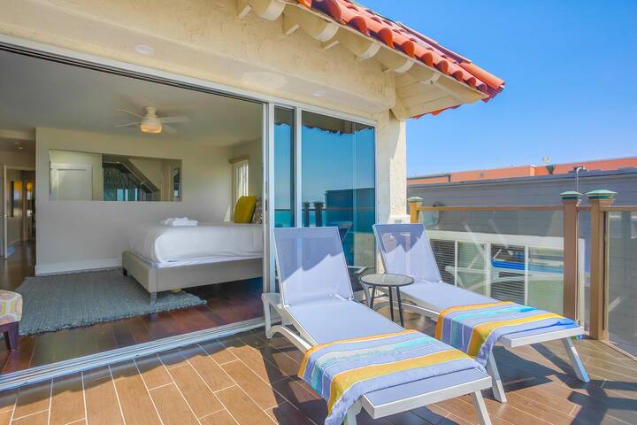 Ocean Watch | 3BR Oceanfront Home + Scenic Balcony gallery image 4