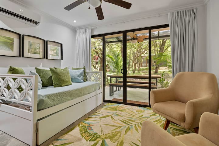 Следобеди, които лесно се превръщат във вечери.